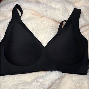SheCurve Deep V Black Wireless Seamless Bra - Comfortable Everyday Support